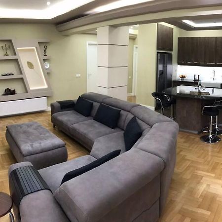 Finer Things Flisvos Beach Condo In Palaio Faliro Atena Exterior foto