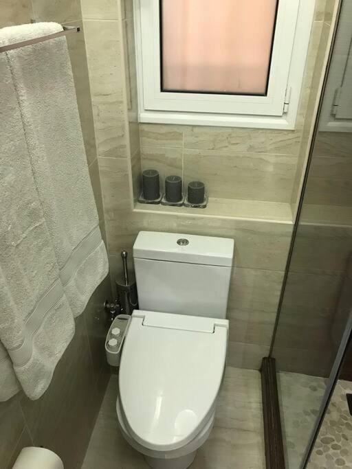 Finer Things Flisvos Beach Condo In Palaio Faliro Atena Exterior foto